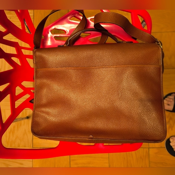 Valentino Brown Vintage Bag W Peeling Insoles 10x14x3 Inches - Picture 2 of 16